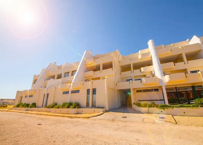 A08 - Magnolia Sea View Apartment